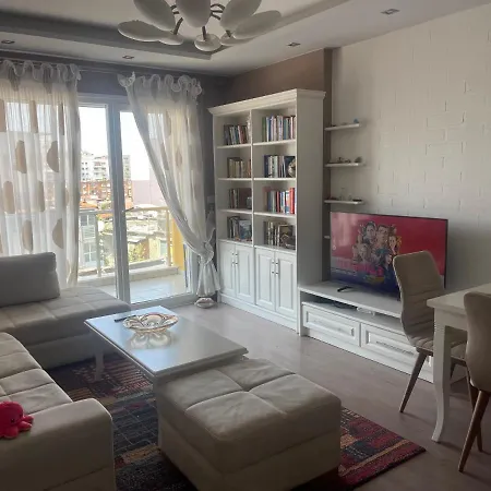 Anna's 2 Apartment Tirana